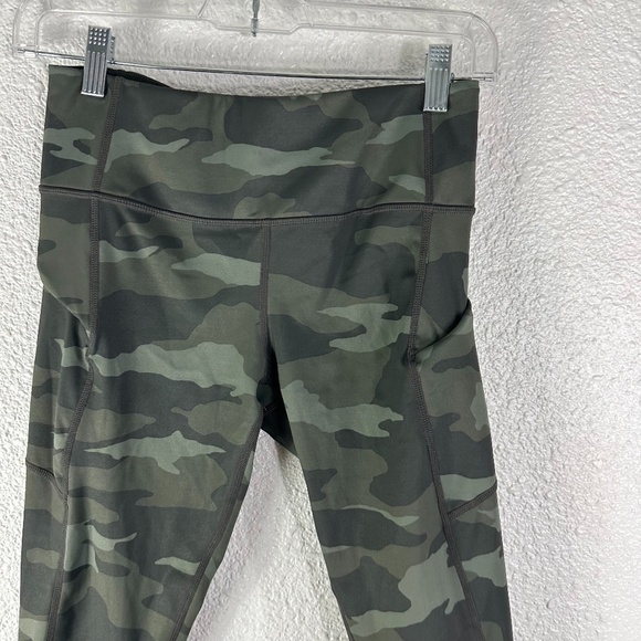 Athleta Camo Green Contender 7/8 Tight Leggings SZ XS - Picture 2 of 9